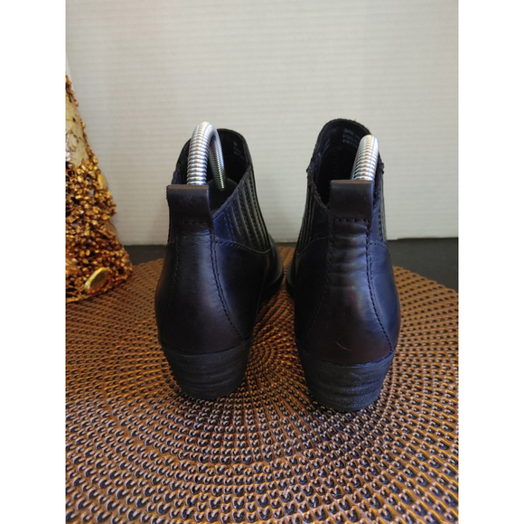 Born Beebe Ankle Booties Size 7M - Picture 4 of 5